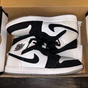 Air Jordan 1 Mid Se Diamond